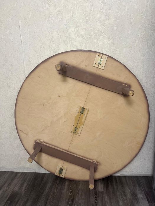 Круглый Казахский стол