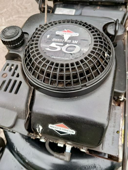 Самоходна косачка 5 к.с. марка Брикс.