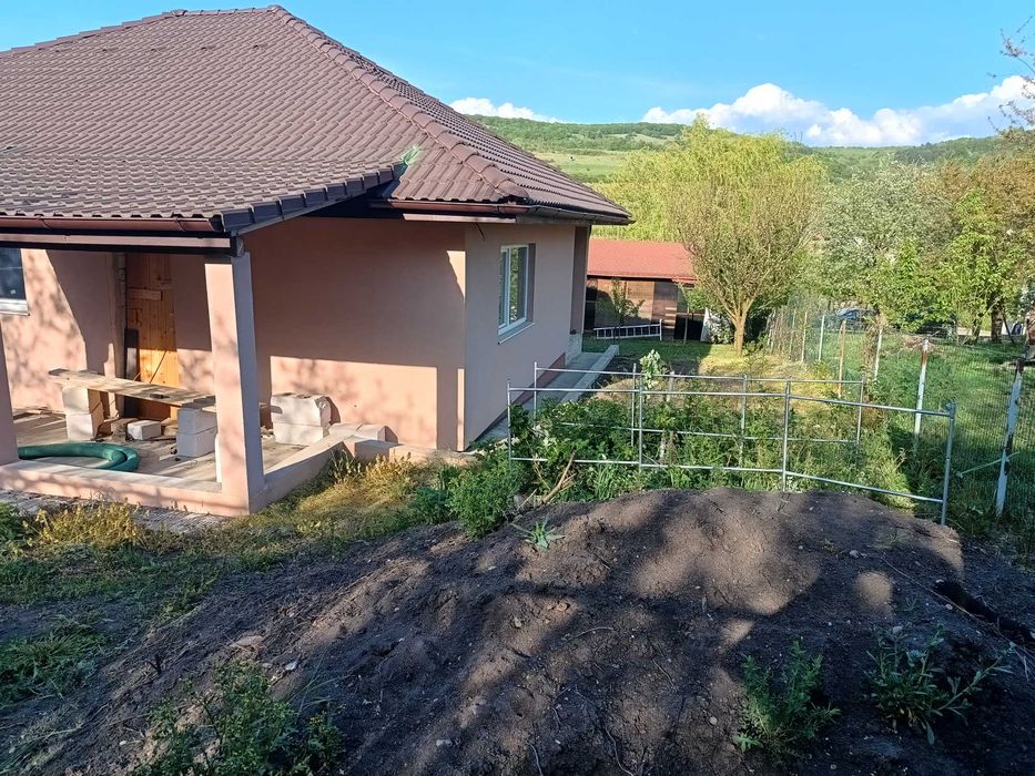 Casa individuala de vanzare