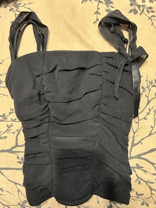 Тениска ,блузки , корсет и суитшърт