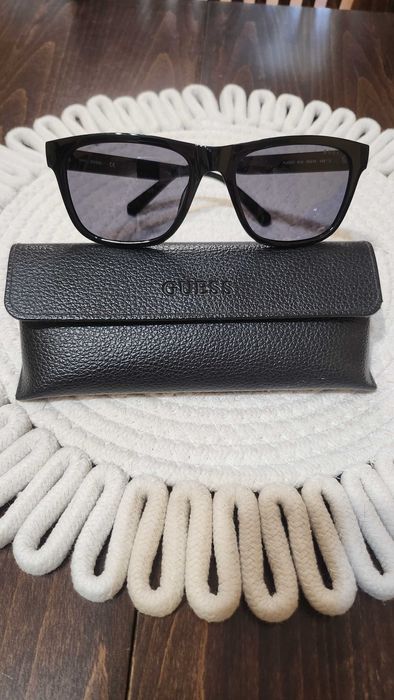 Слънчеви очила Guess