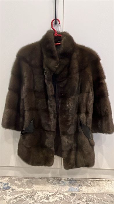 Шуба норка продается . новый