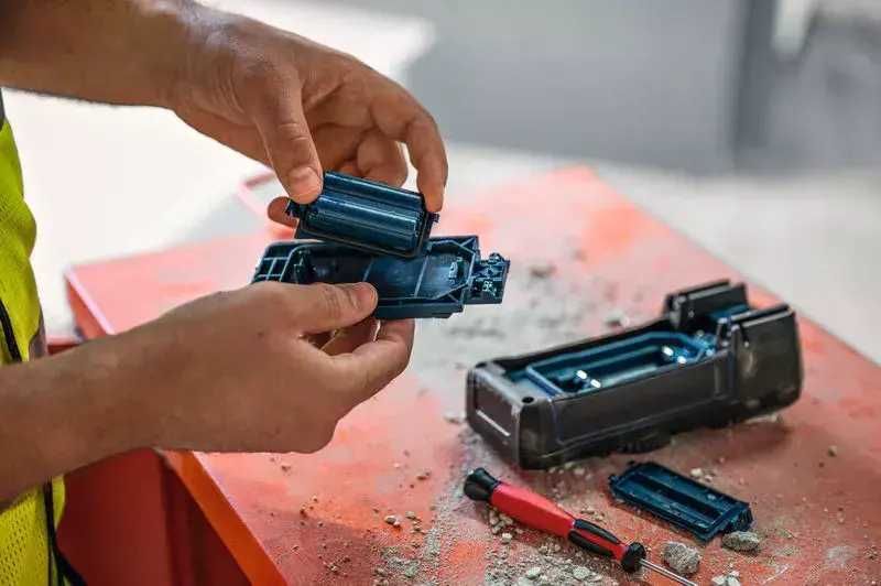 Мултицет GDM 600-15 Professional Bosch