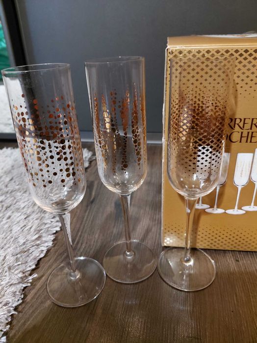Set 4 pahare de șampanie Ferrero Rocher