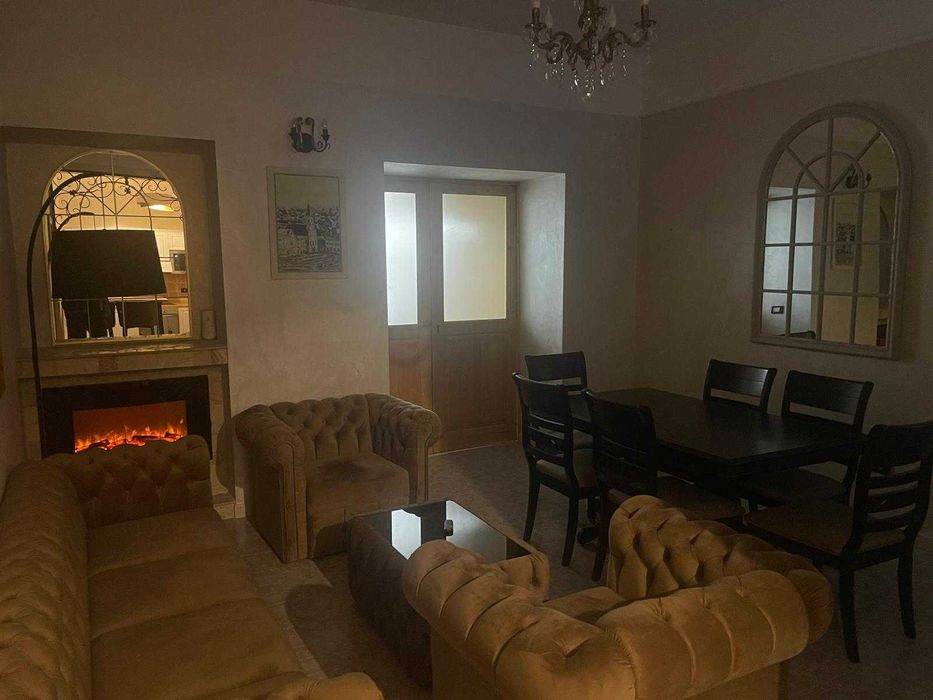 Închiriez apartament 4 camere (113 mp) ultracentral, lângă Piața Unirii