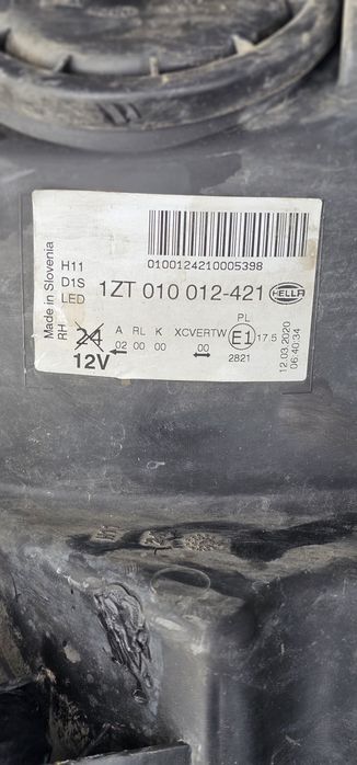 Far xenon Opel Astra J