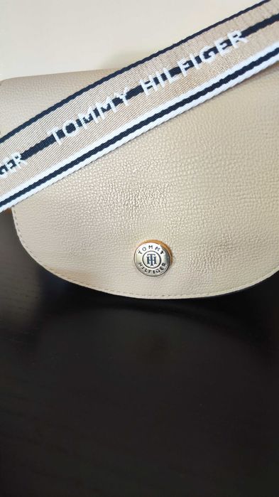 Дамска чанта Tommy Hilfiger
