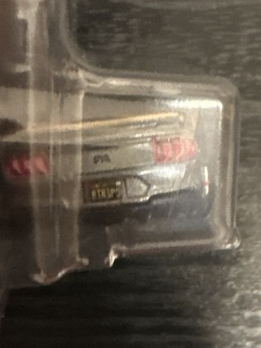 Masinuta hot wheels mustang