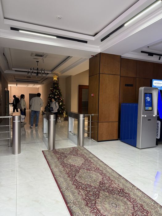 Продам в центре офис 57 квм ул.Бобура