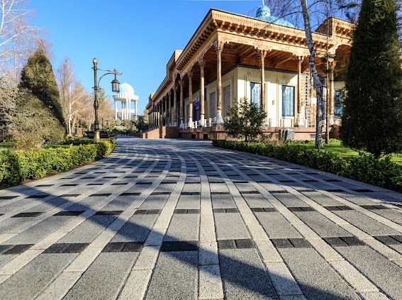 Прессованная брусчатка. Вибро пресс bruschatka. Брусчатка Ташкент