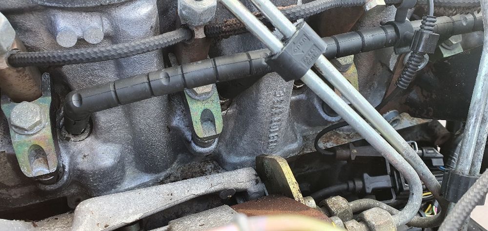 Motor/Chiuloasă/Injectoare/Pompă/Kit ambreiaj Golf 4/Octavia/Bora ALH