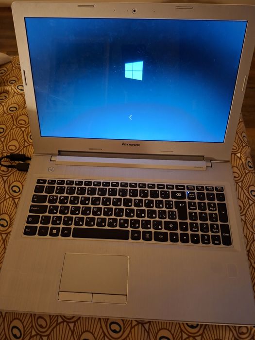 Лаптоп Lenovo z50-70