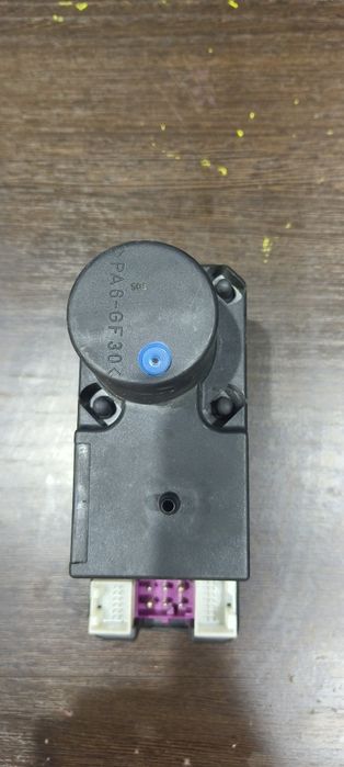 Продам запчасти для Ауди