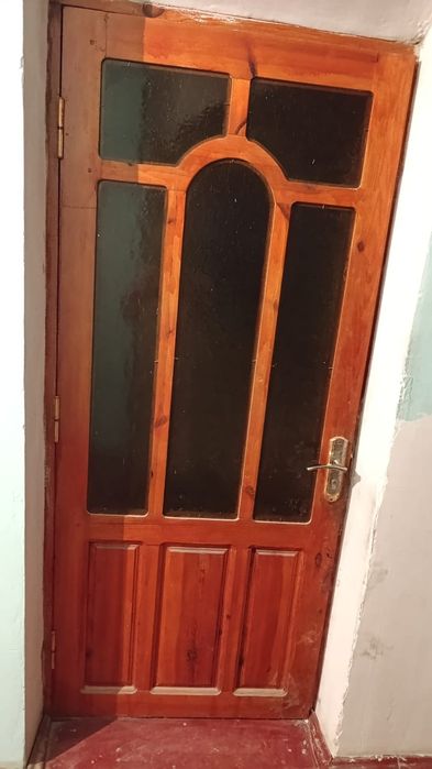 Эсік терезелер бар