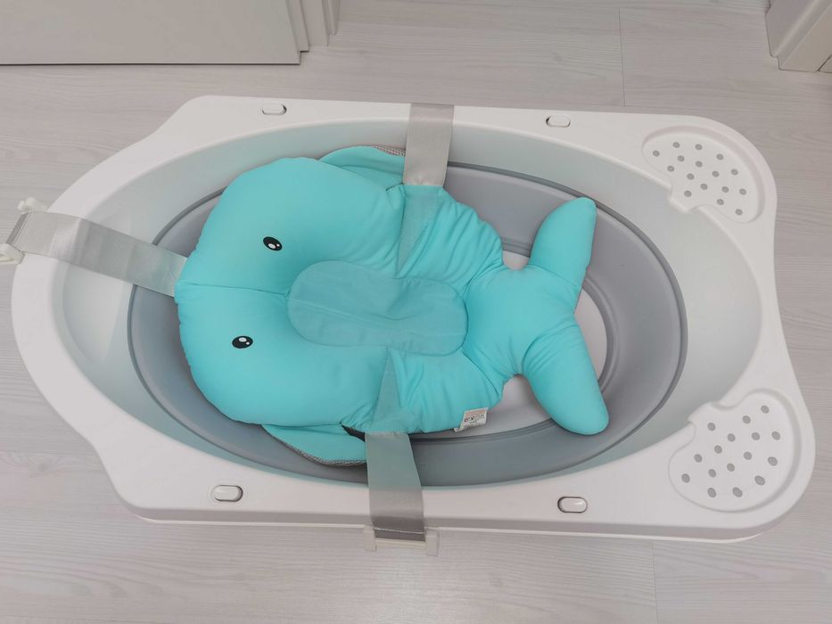 Cada Pliabila Anatomica Alba Gri 33l + Saltea Perna pentru Baie Delfin