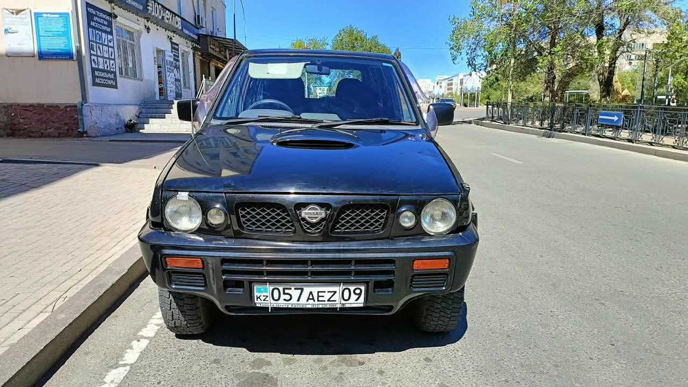 Ниссан Мистраль ETi 1995г