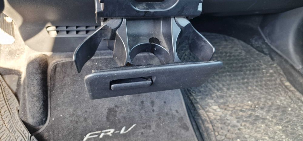 Honda FRV 2.2 на части Хонда ФРВ 2.2 на части