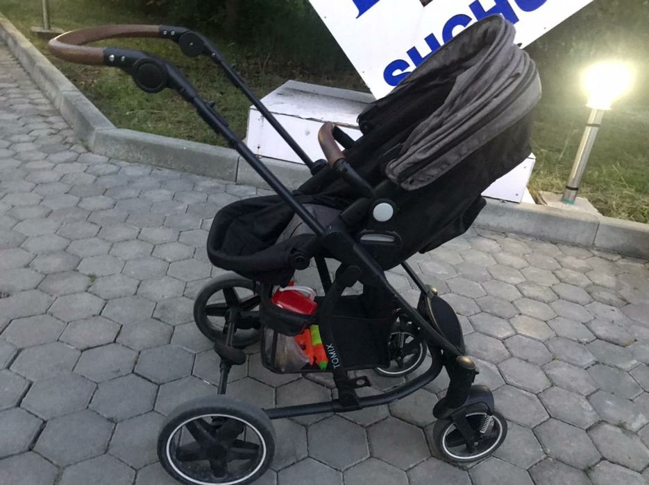 Коляска универсальная