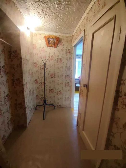 Сдам 1 ком. кв. 100000 + ком.