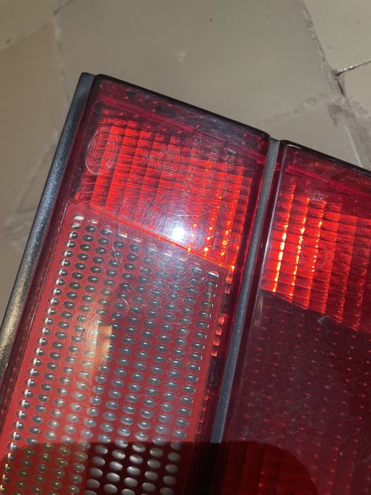 Фонари в багажник бмв е34