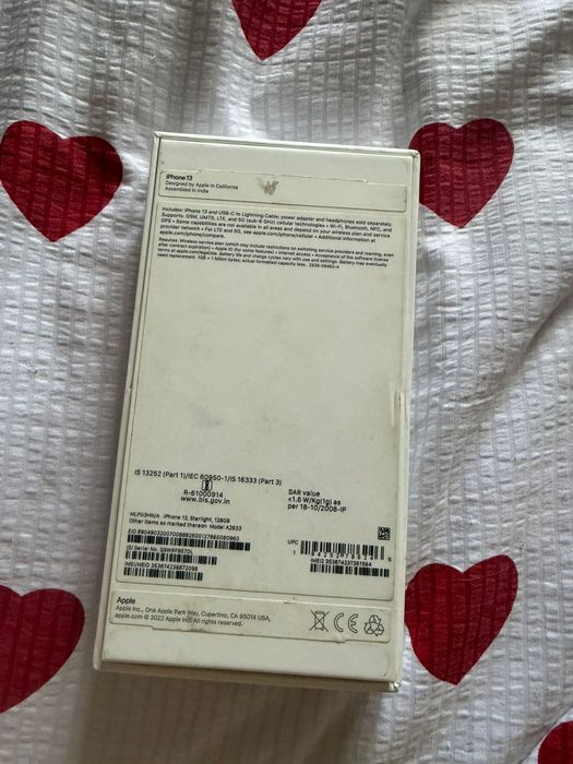 Продам Айфон 13 на 128 гб