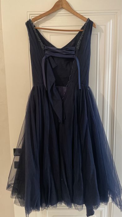 Воздушное вечернее платье синего