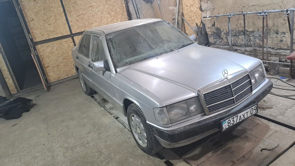 Мерседес 190, w201