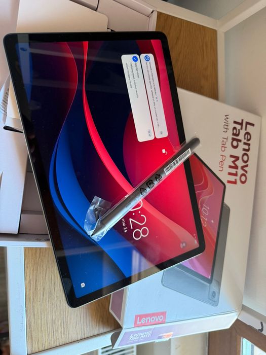 Lenovo Tab m11 128gb cu pen