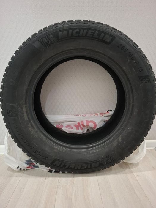 Продам шипованую резину