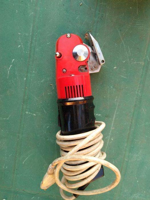 Машина за рязане на платове