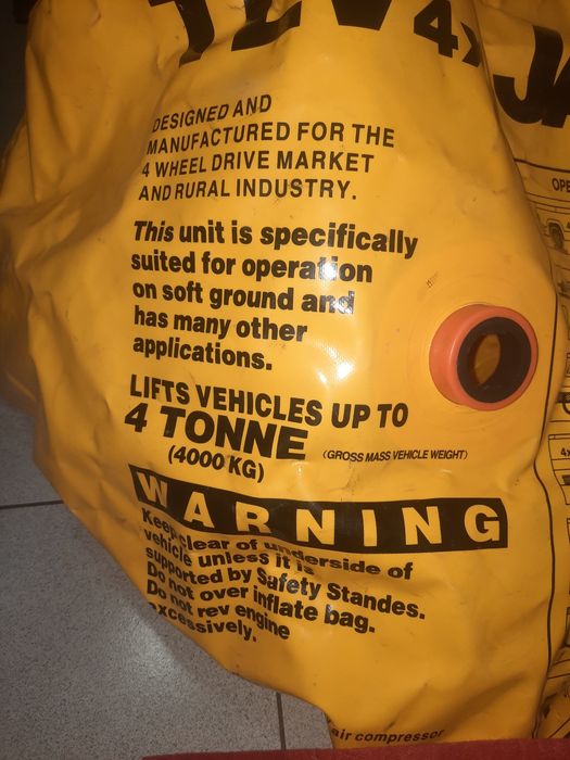 Продам надувной домкрат на 4 тонны