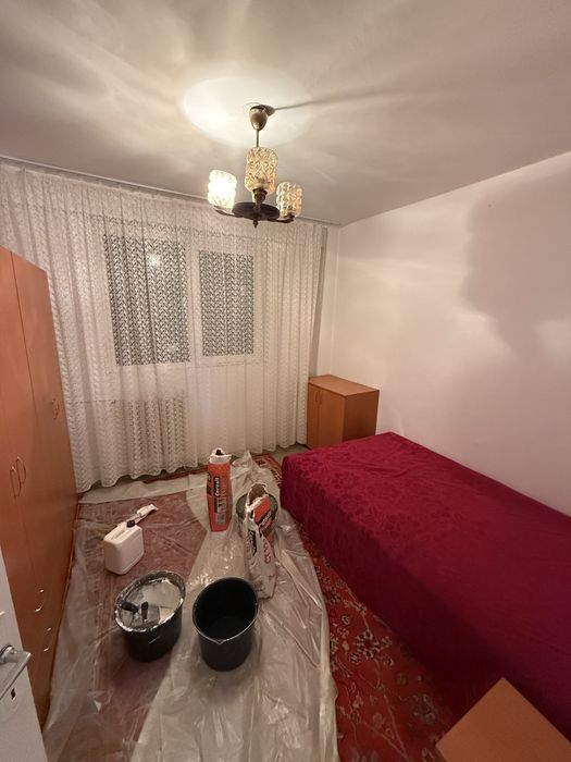 Vand apartament 2 camere Cora Lujerului