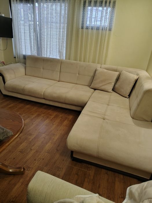 Ъглов диван с функция сън