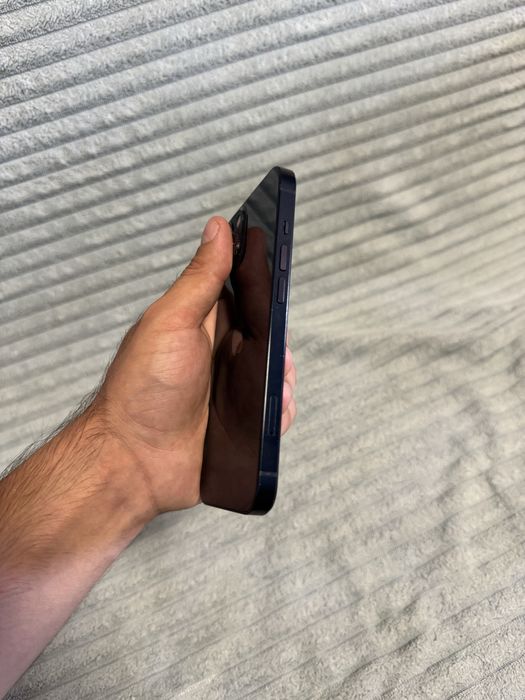 Продам Телефон Айфон 13 128Gb