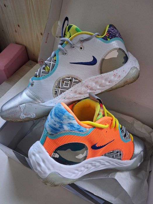 Кроссовки NIKE  б\у (оригинал100%)