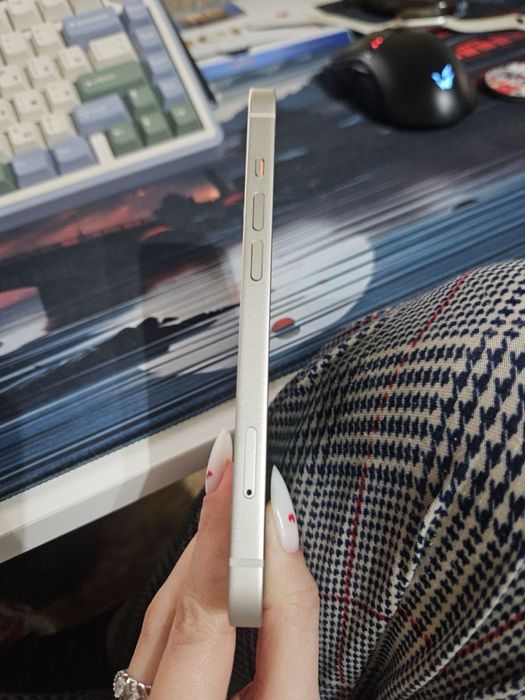 Iphone 13 128 аккумулятор 88%