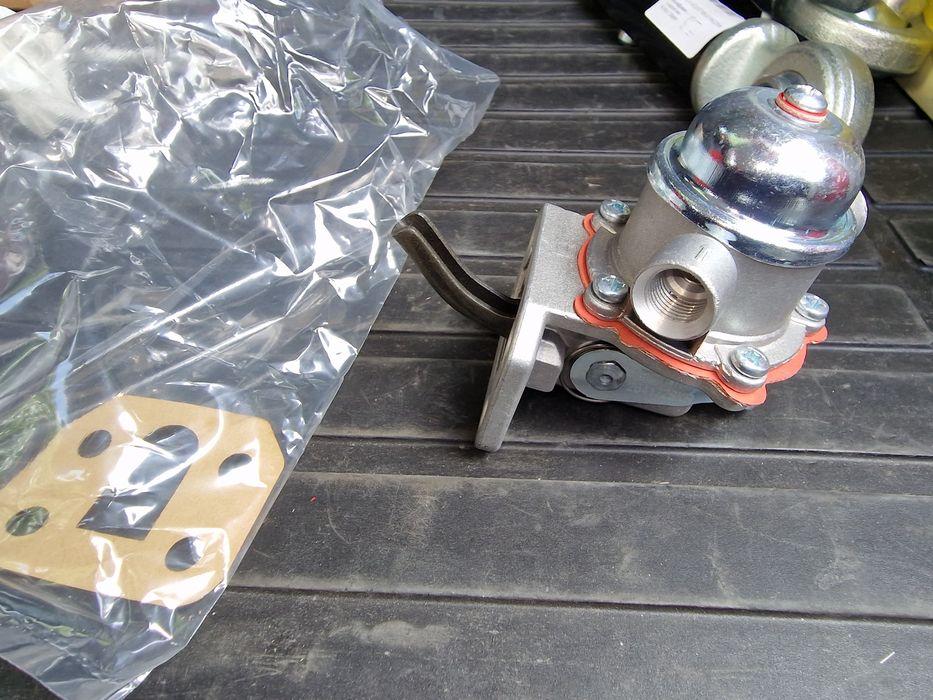 Pompa alimentare tractor landini toată gama avem tot felul de piese tr