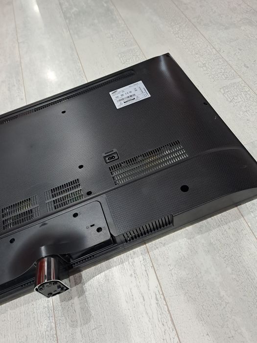 Телевизор  SAMSUNG-/UE40H6770SV/-за части