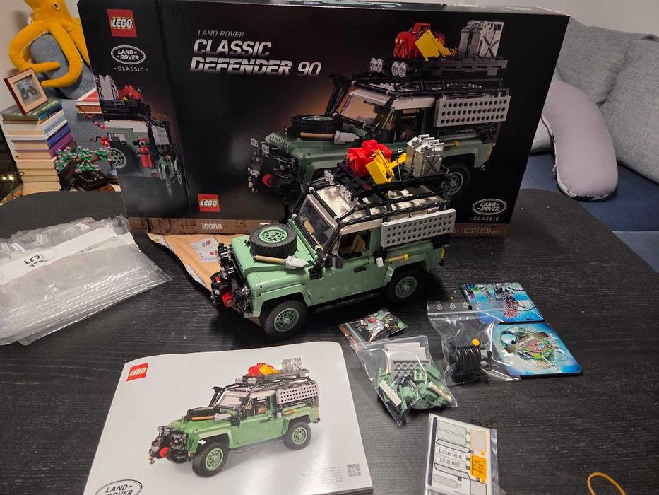 Lego 10317 Land Rover Defender 90, Asamblat