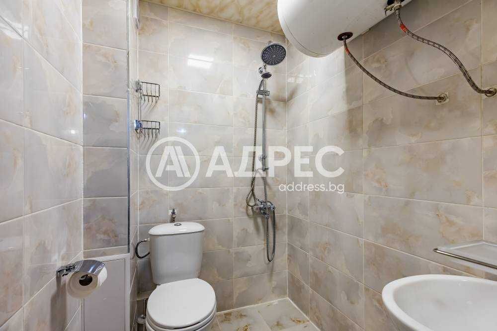 Тристаен апартамент, кв. Колхозен пазар, гр. Варна
