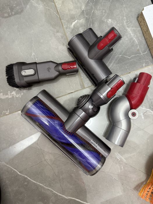 Aspirator Dyson V11 Absolute