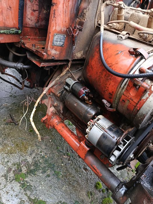 Продавам трактор Т-25 „Владимировец