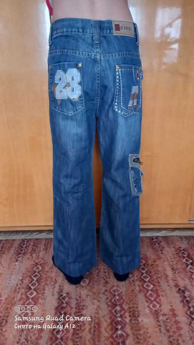 Продам  джинсы подростковые