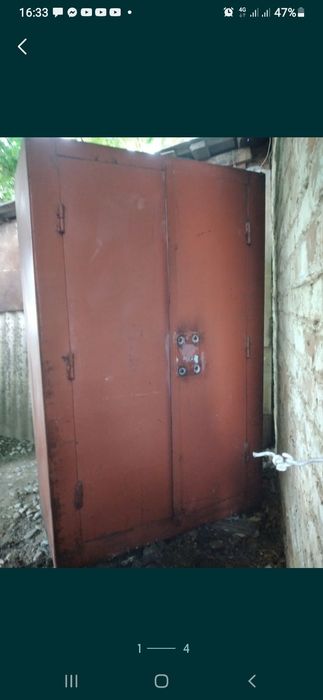 Продоётся сейф железный