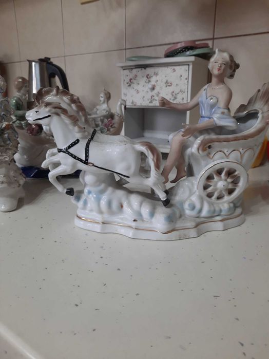 Vand bibelou porțelan