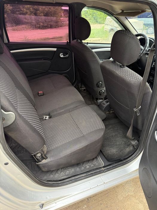 Ларгус ВАЗ отличное состояние