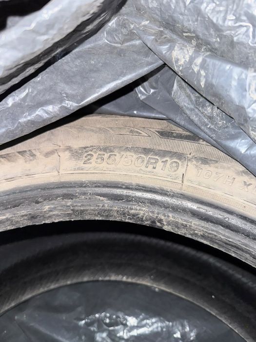 Продам шипованную резину