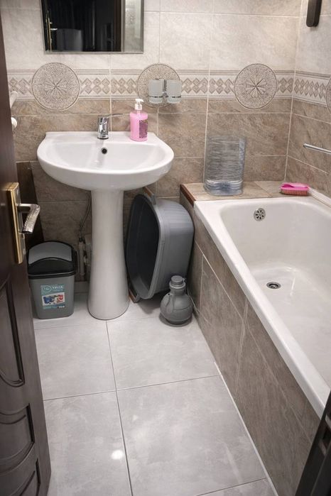 Bollarga kvartira srochna