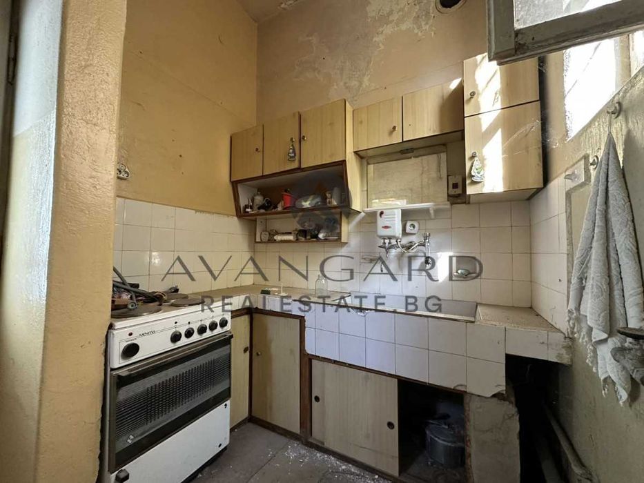 Продава се Етаж от къща в Пловдив, Център - 111 кв.м за 2253 €/кв.м - Снимка #11