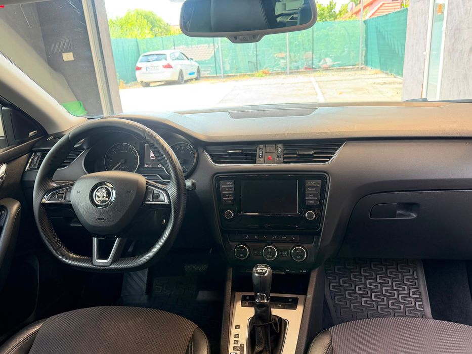 Autoturism skoda Octavia